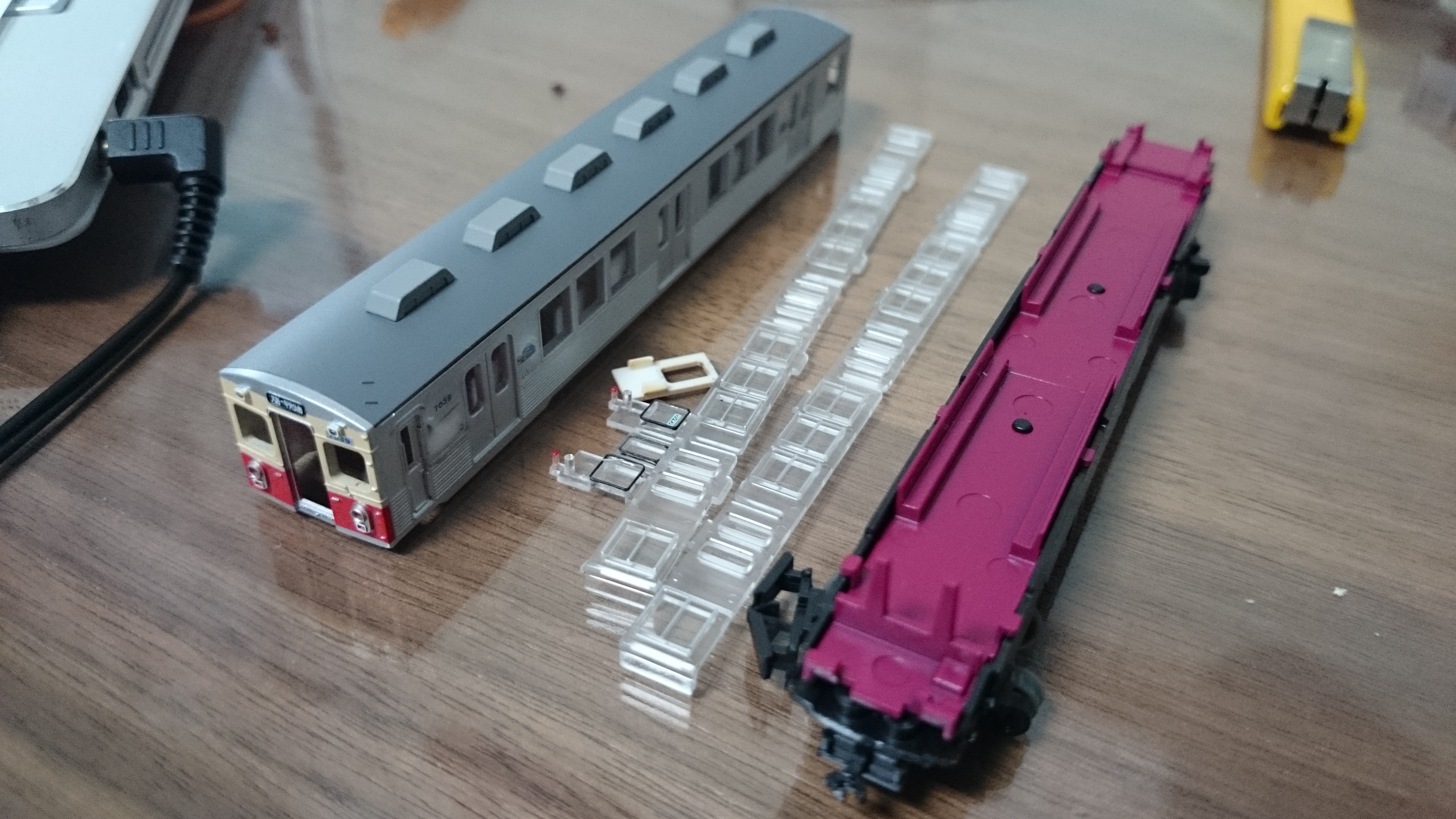 鉄コレ弘南7039編成から東急7000系を復元改造する: 東北大学鉄道研究会